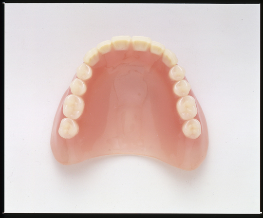 入れ歯（義歯）の治療 - 矢野歯科医院（高槻市摂津富田）